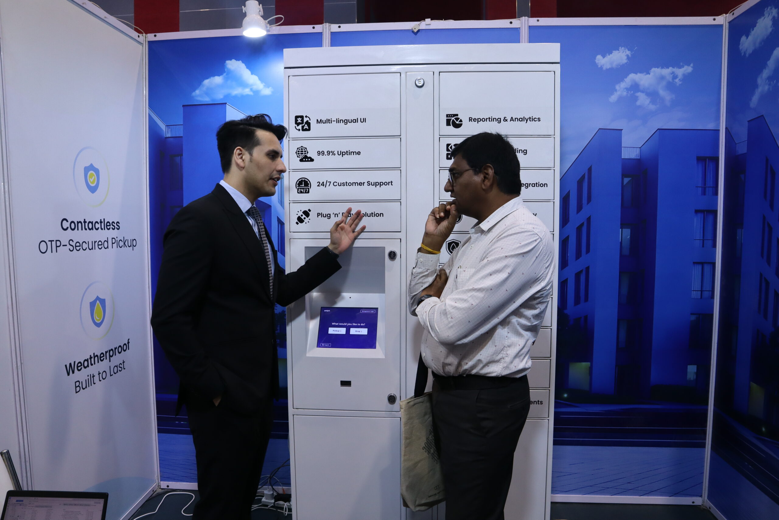 customer reviewing smart locker